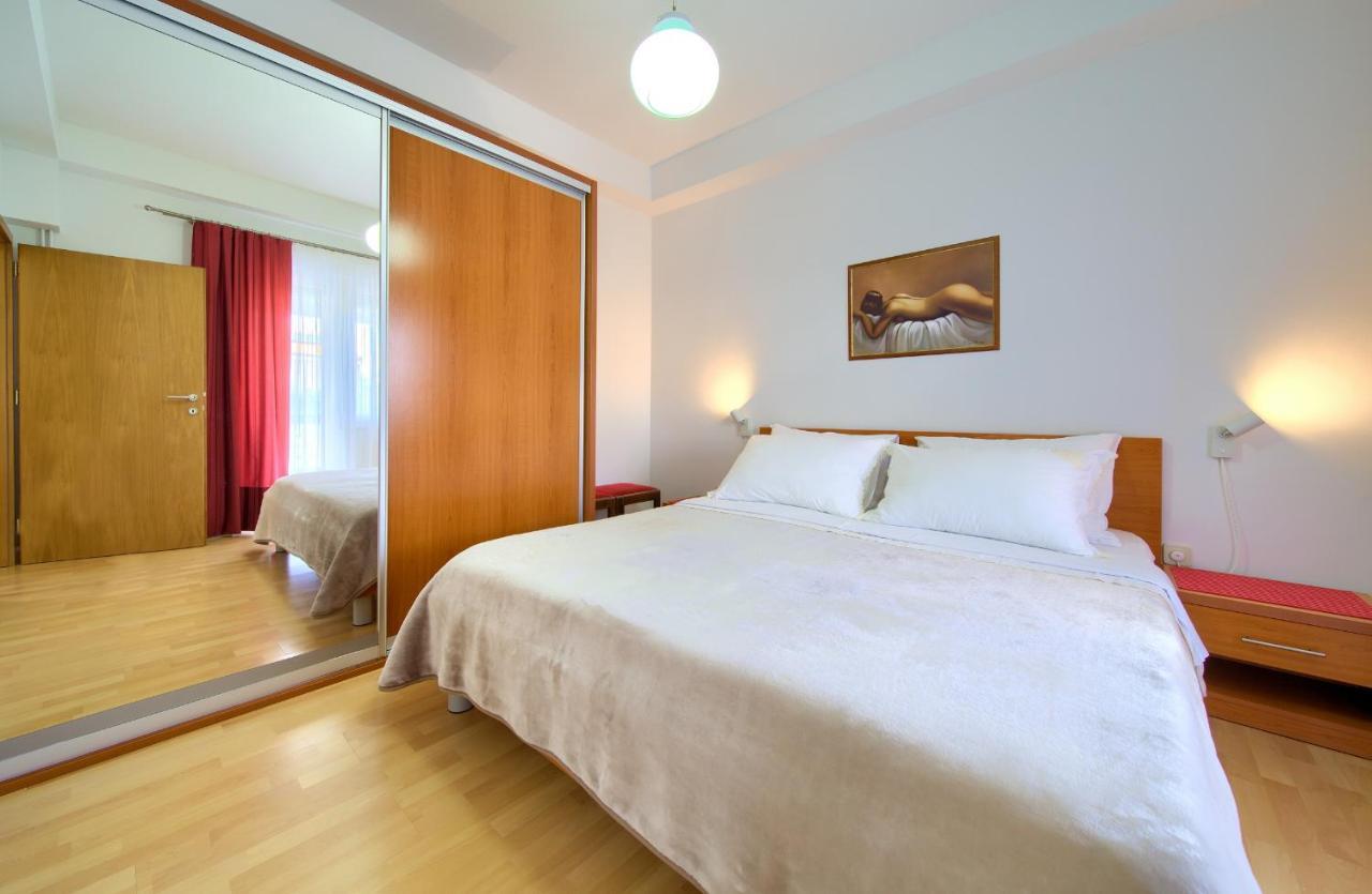 Apartments Jele Malinska Esterno foto